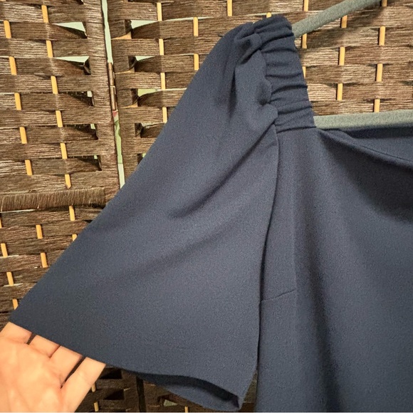 Ann Taylor Puff Sleeved Top - Picture 3 of 5